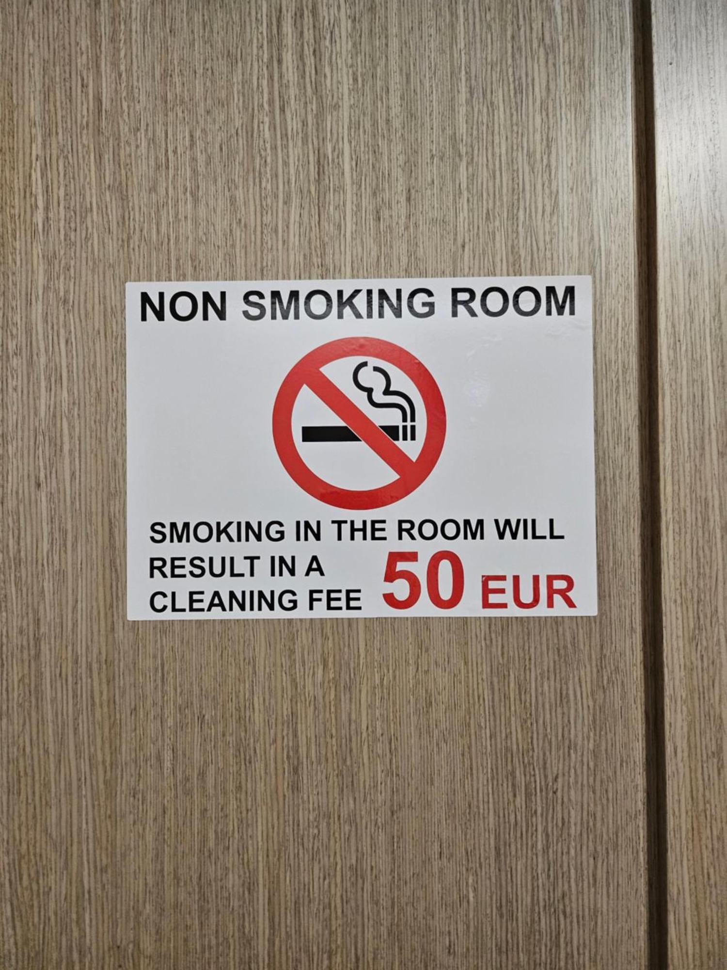 Kauno Apartamentai King Size Bed Kaunas Eksteriør billede