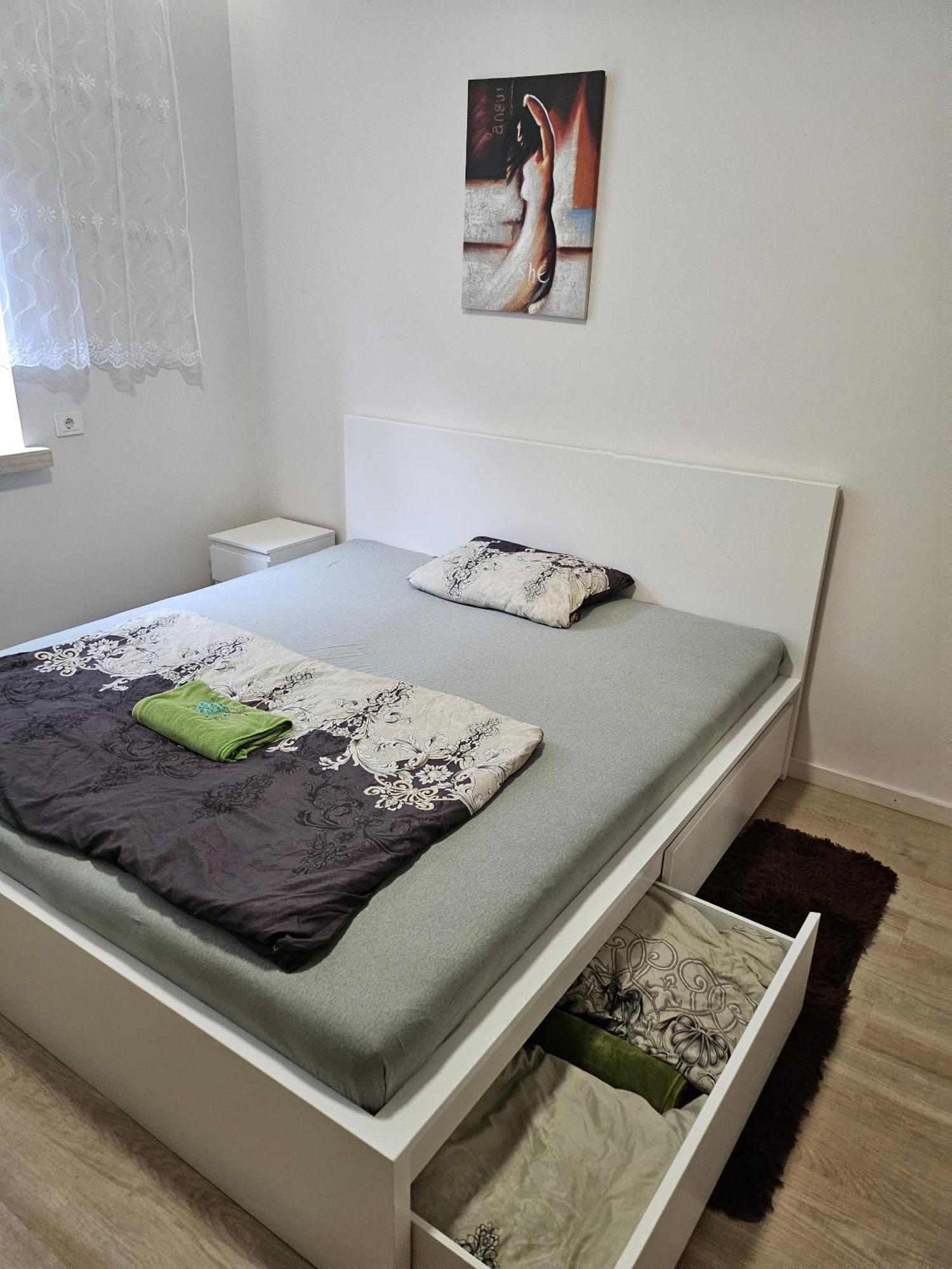 Kauno Apartamentai King Size Bed Kaunas Eksteriør billede